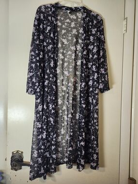 Vintage Lightweight Floral Sheer Kimono Robe - Black with White/ Pink Flowers XL